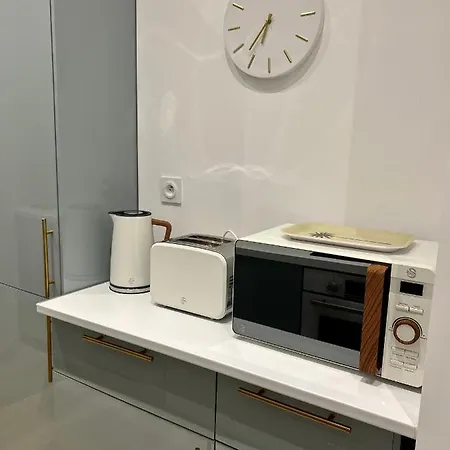 3 Pieces A Apartamento
