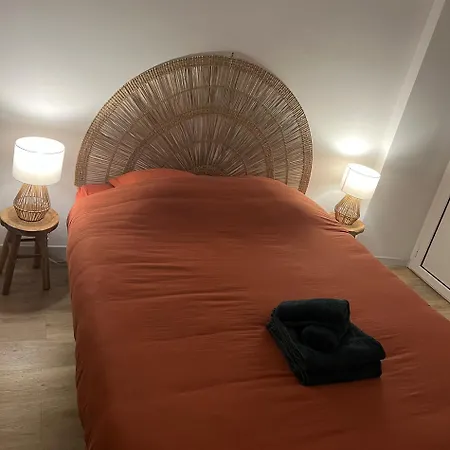 3 Pieces A Apartment *