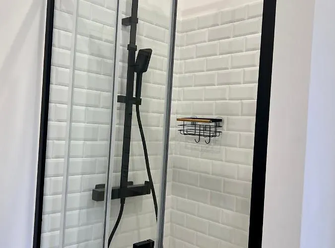 3 Pieces A Apartment *